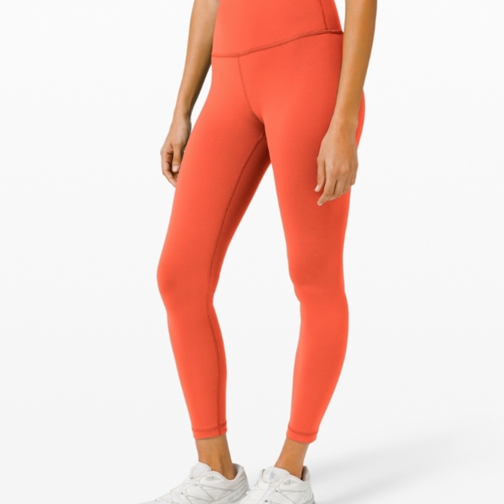 *NWT* lululemon Train Times HR Tight 25” Coral